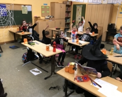 2b Halloween13